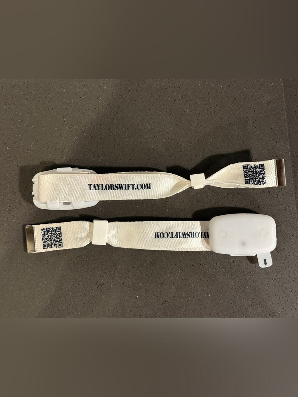 TAYLOR SWIFT Eras Tour 2023 Light Up Bracelets Wristbands Denver Night 2 Show